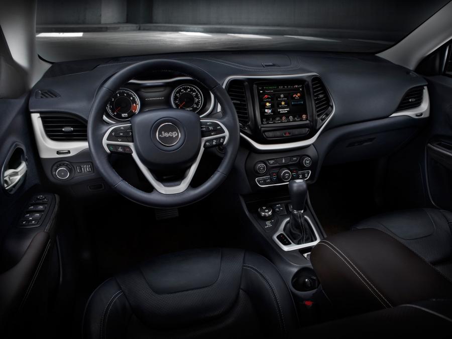  Jeep Cherokee Limited 2013 года  (фото 17 из 31)